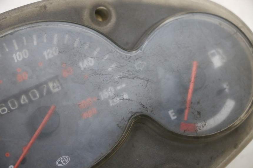 photo de SPEEDOMETER YAMAHA YP MAJESTY 125 (1998 - 2001) - Detailed visual inspection