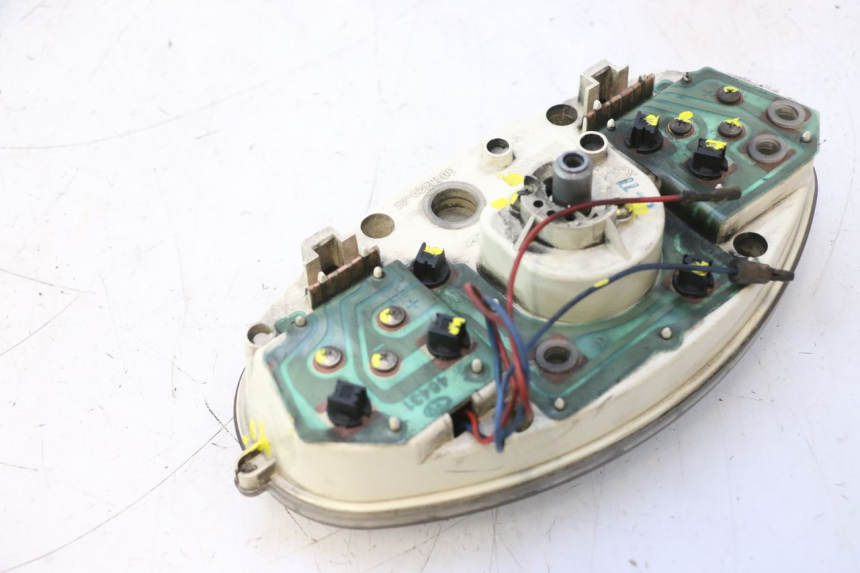 photo de SPEEDOMETER YAMAHA YP MAJESTY 125 (1998 - 2001) - Alternative perspective