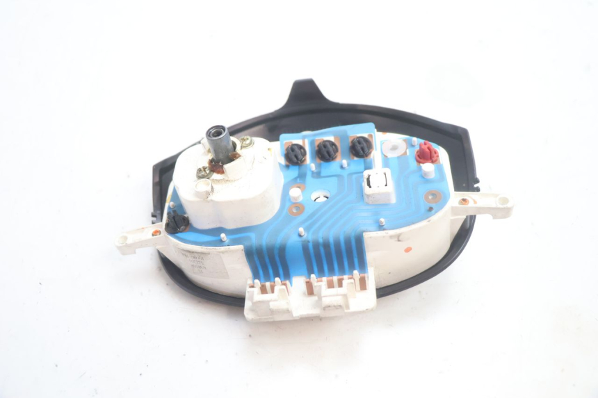 photo de SPEEDOMETER PIAGGIO ZIP 4T 50 (2006 - 2017) - Fixing points details
