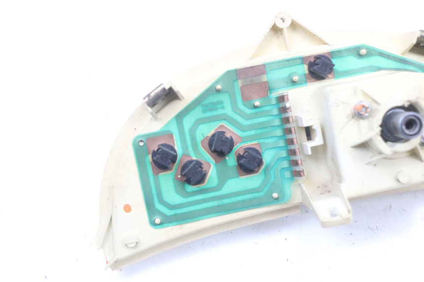 photo de SPEEDOMETER PIAGGIO ZIP RST 50 (1996 - 1998) - Surface and material condition