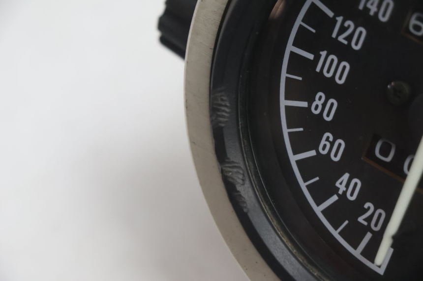 photo de SPEEDOMETER KAWASAKI ZX-6R ZX6R 600 (1995 - 1997) - Zoom on usage condition