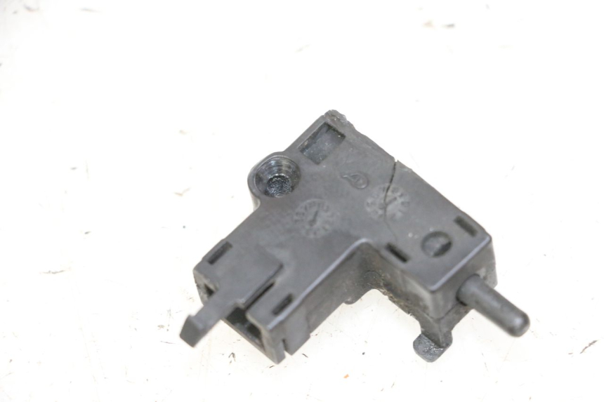 photo de CLUTCH SWITCH YAMAHA FZ6 N FAZER 600 (2004 - 2006) - Alternative perspective