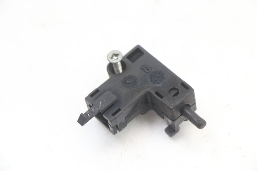 photo de CLUTCH SWITCH SUZUKI GZ MARAUDER 125 (1998 - 2004) - Component detail