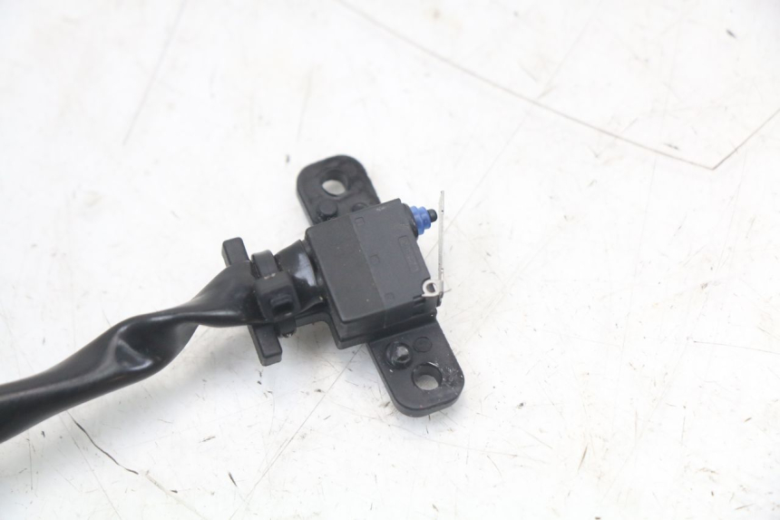 photo de CLUTCH SWITCH ROYAL ENFIELD CONTINENTAL GT 650 (2019 - 2024) - Zoom on usage condition