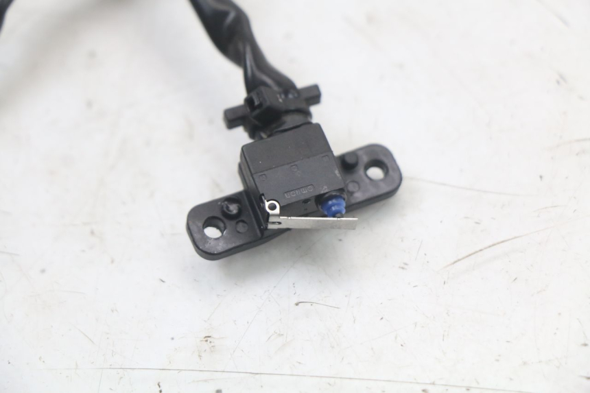 photo de CLUTCH SWITCH ROYAL ENFIELD CONTINENTAL GT 650 (2019 - 2024) - Alternative perspective