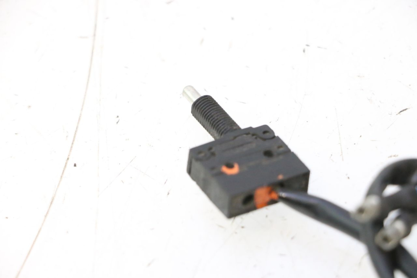 photo de CLUTCH SWITCH DUCATI SS IE DS CARENEE 1000 (2002 - 2006) - Zoom on usage condition
