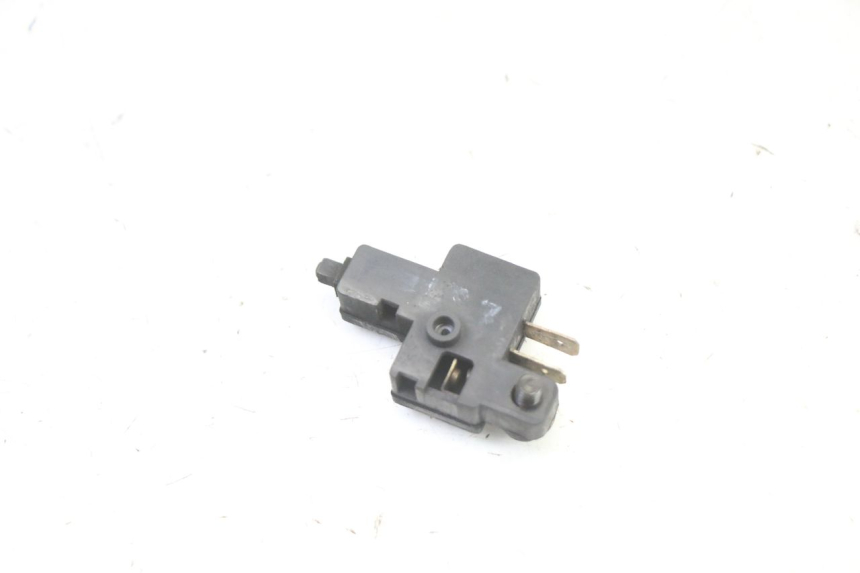 photo de CLUTCH SWITCH HONDA ST PAN EUROPEAN 1300 (2002 - 2013) - Alternative perspective
