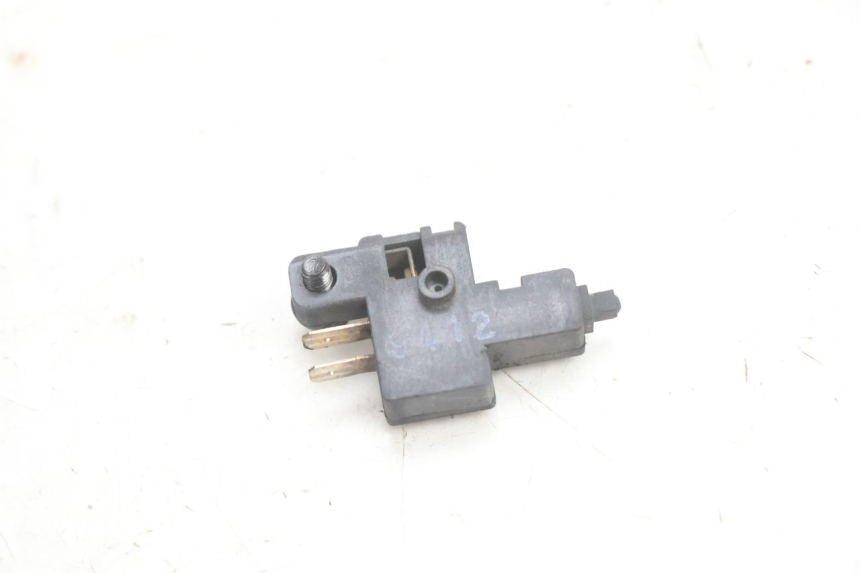 photo de CLUTCH SWITCH HONDA VFR FI RC46 800 (1998 - 2001) - Zoom on usage condition