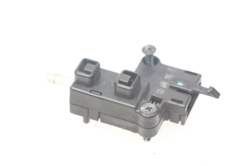 photo de CLUTCH SWITCH KAWASAKI Z 650 (2016 - 2019) - Alternative perspective