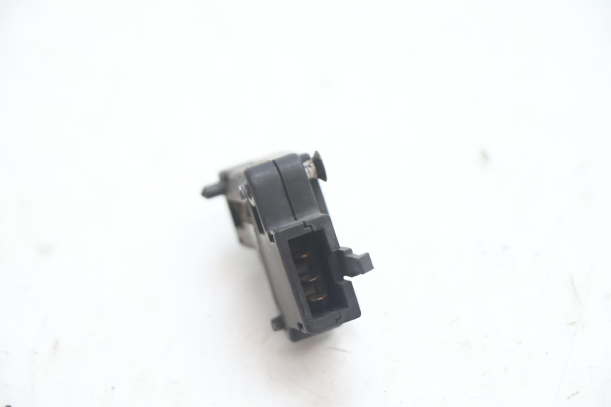 photo de CLUTCH SWITCH KAWASAKI ZX-6R ZX6R 600 (1995 - 1997) - Alternative perspective