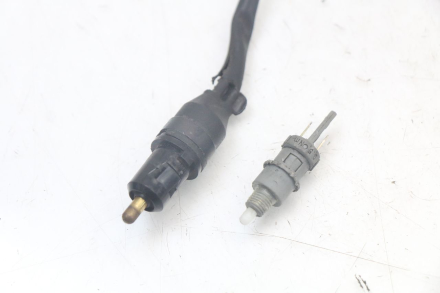 photo de STOP LIGHT SWITCH QUADRO 3D S 350 (2013 - 2018) - Component detail