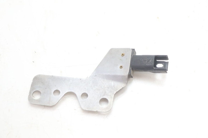 photo de REAR STOP LIGHT SWITCH BMW C SPORT 650 (2015 - 2021) - Zoom on usage condition