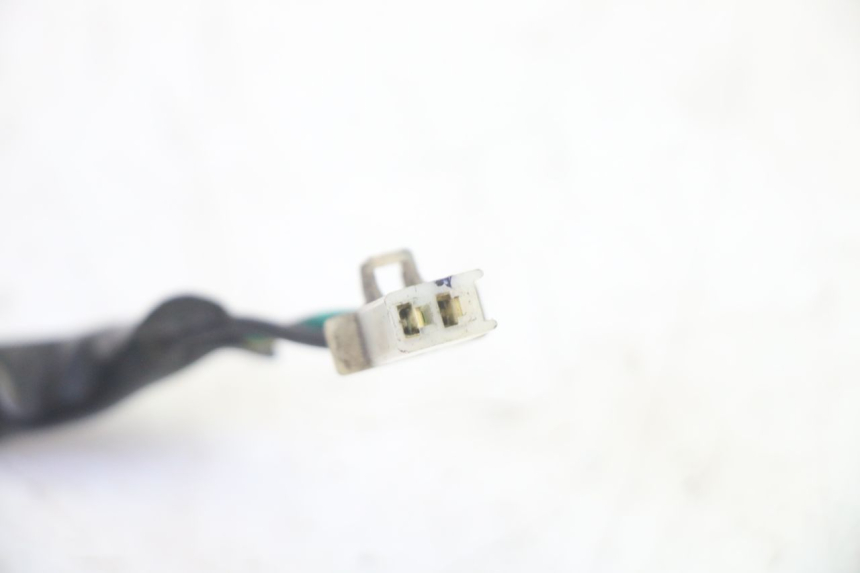 photo de REAR STOP LIGHT SWITCH HONDA CBF 125 (2009 - 2015) - Technical close-up