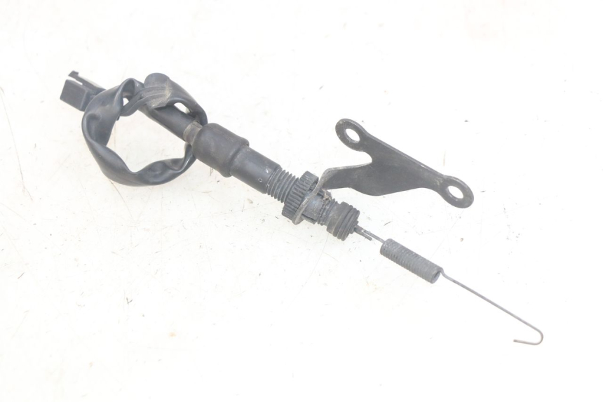 photo de REAR BRAKE LIGHT SWITCH HONDA CBR F SC25 1000 (1989 - 1992) - Component detail