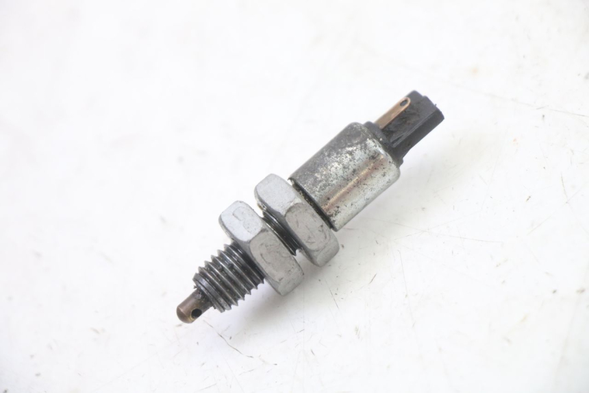 photo de REAR STOP LIGHT SWITCH APRILIA CLASSIC 125 (1995 - 2001) - Component detail
