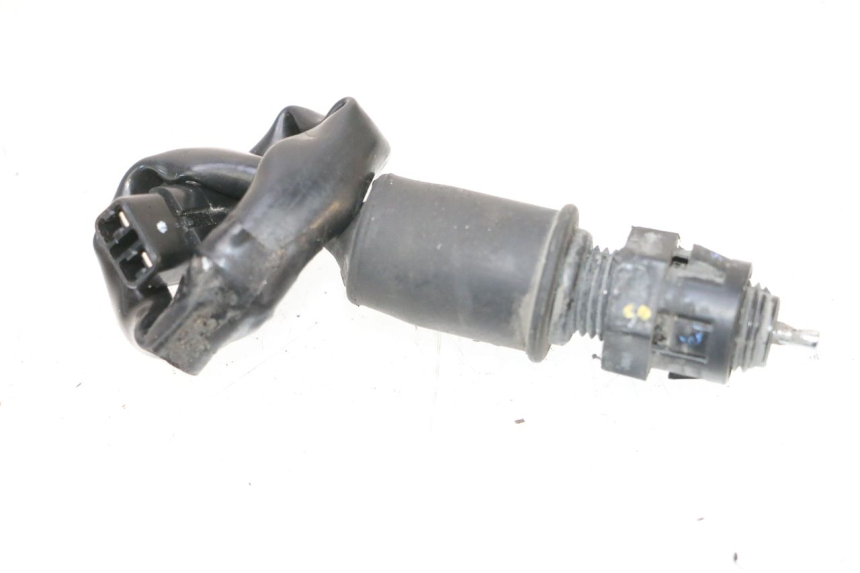 photo de REAR BRAKE LIGHT SWITCH KAWASAKI ER-6 ER6 F ABS 650 (2012 - 2016) - Zoom on usage condition