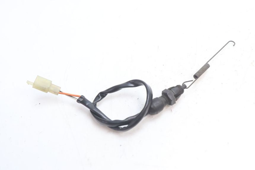 photo de REAR STOP LIGHT SWITCH SUZUKI GSR 600 (2005 - 2012) - Alternative perspective