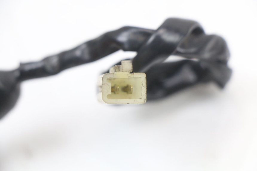 photo de REAR STOP LIGHT SWITCH SUZUKI GZ MARAUDER 125 (1998 - 2004) - Technical close-up