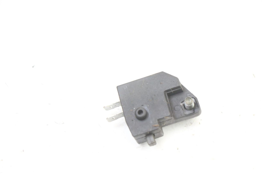 photo de REAR STOP LIGHT SWITCH LONGJIA SHARPY 125 (2020 - 2024) - Alternative perspective