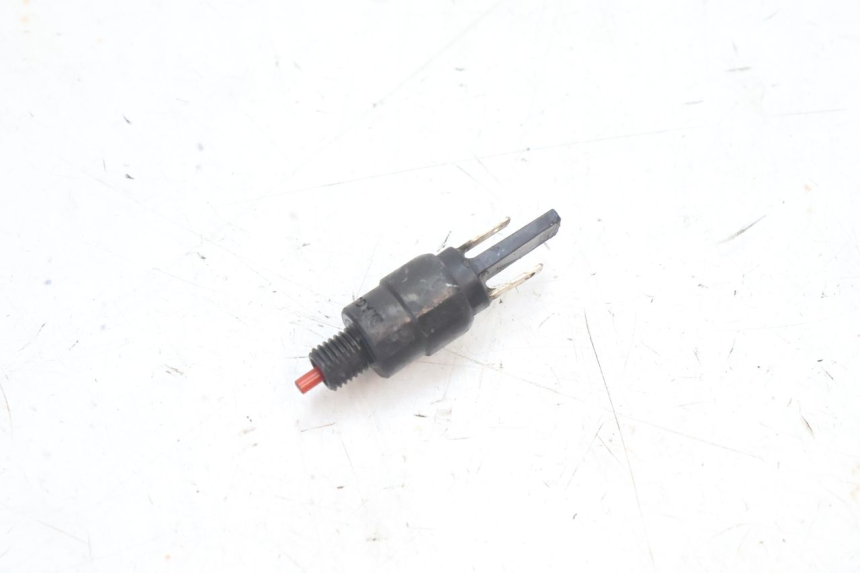 photo de REAR STOP LIGHT SWITCH PIAGGIO MP3 500 (2016 - 2018) - Main view