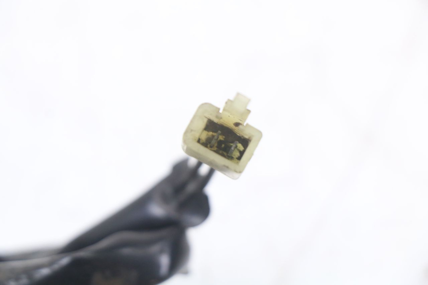 photo de REAR BRAKE LIGHT SWITCH HONDA NTV DEAUVILLE 650 (1998 - 2001) - Zoom on usage condition