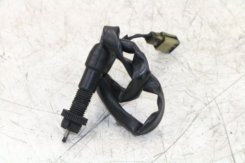 photo de REAR STOP LIGHT SWITCH HONDA NTV REVERSE 650 (1993 - 1994) - Component detail