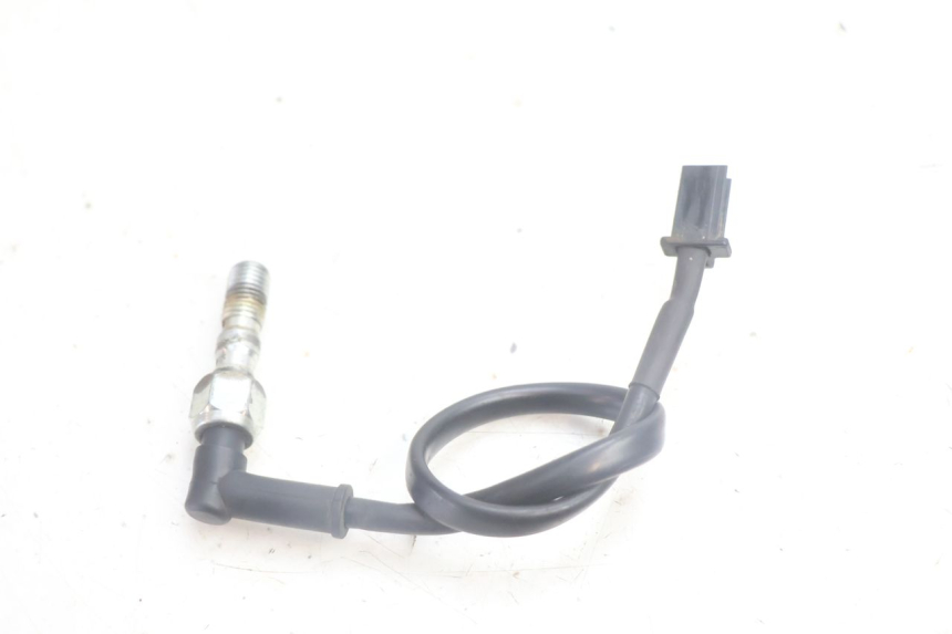 photo de REAR BRAKE LIGHT SWITCH MASH SEVENTY FIVE 125 (2013 - 2021) - Zoom on usage condition