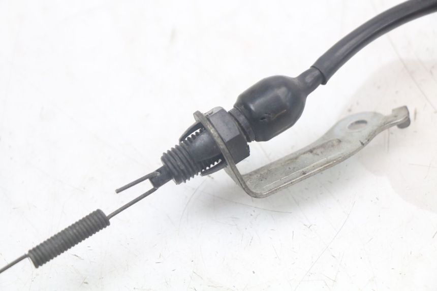 photo de REAR BRAKE LIGHT SWITCH SUZUKI SV N 650 (1999 - 2002) - Zoom on usage condition