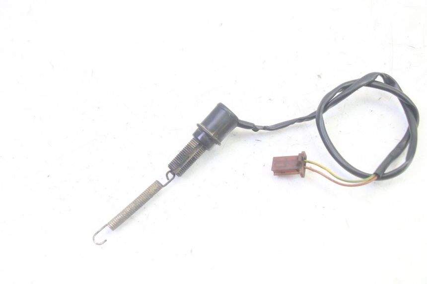 photo de REAR STOP LIGHT SWITCH YAMAHA TZR 50 (2008 - 2016) - Zoom on usage condition