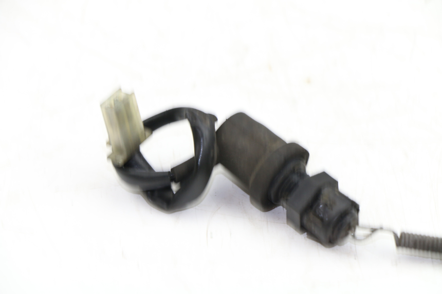 photo de REAR STOP LIGHT SWITCH YAMAHA XJS DIVERSION 600 (2000 - 2003) - Alternative perspective