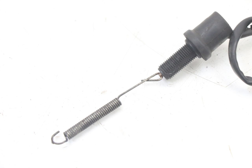 photo de REAR STOP LIGHT SWITCH YAMAHA FZS FAZER 600 (2001 - 2003) - Alternative perspective