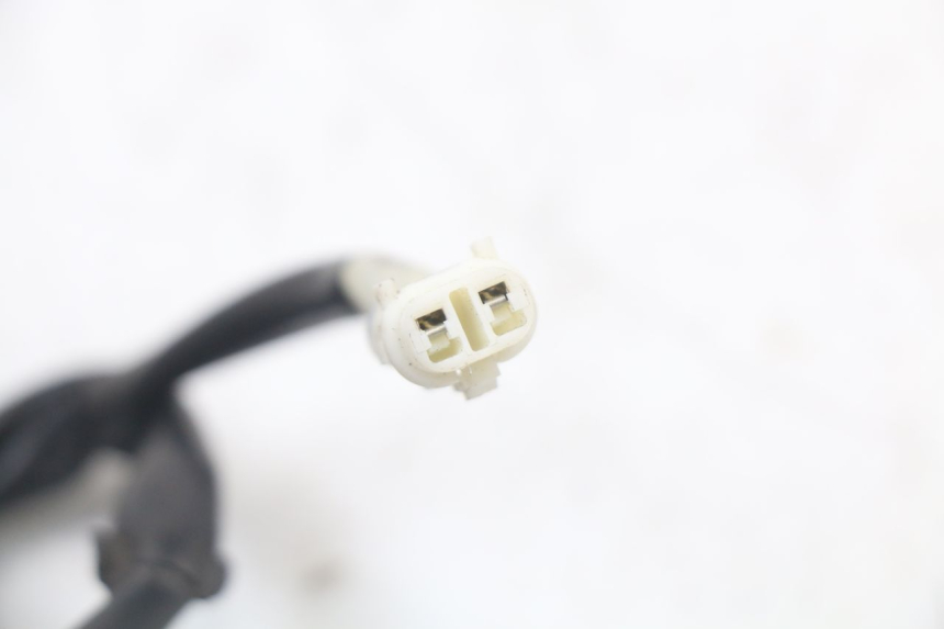 photo de REAR STOP LIGHT SWITCH YAMAHA XJ6 ABS 600 (2008 - 2016) - Alternative perspective