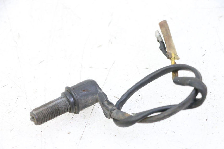 photo de REAR STOP LIGHT SWITCH YAMAHA XV VIRAGO 535 (1988 - 2004) - Zoom on usage condition