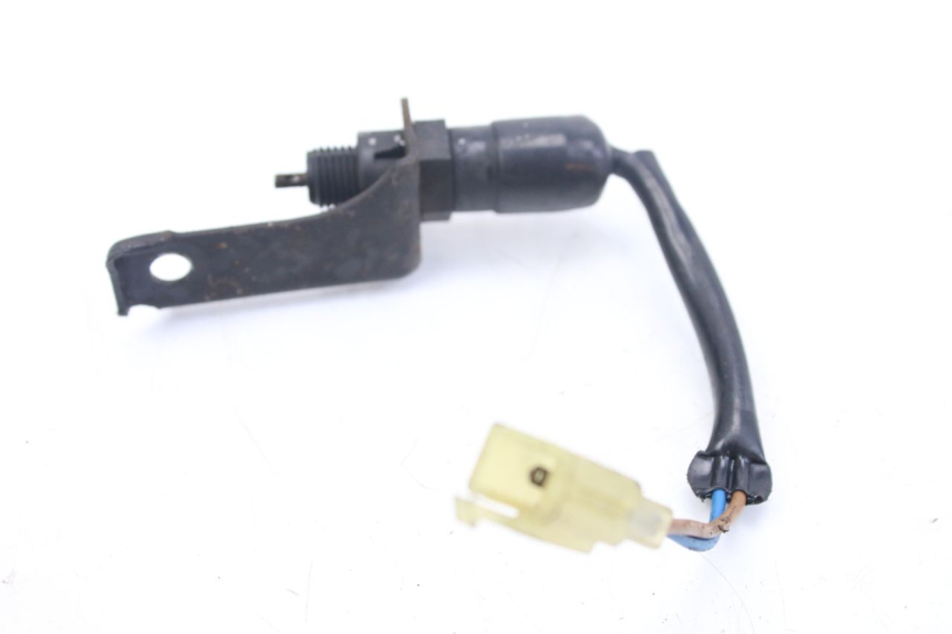 photo de REAR BRAKE LIGHT SWITCH KAWASAKI ZZR 600 (1995 - 2004) - Alternative perspective