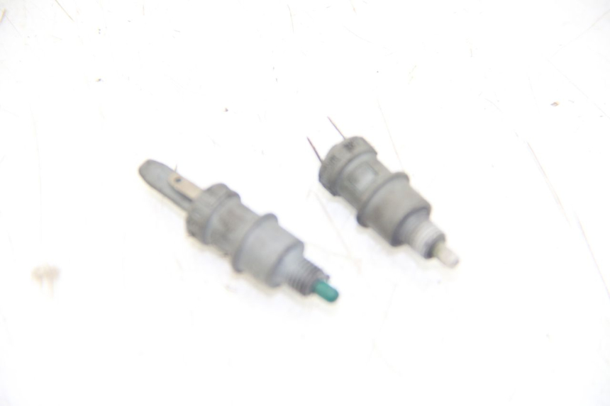 photo de STOP LIGHT SWITCH MBK BOOSTER SPIRIT 50 (1999 - 2003) - Main view