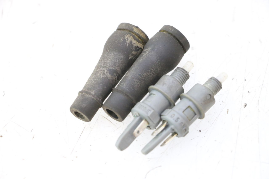 photo de STOP LIGHT SWITCH PEUGEOT CITYSTAR 2T 50 (2018 - 2021) - Main view
