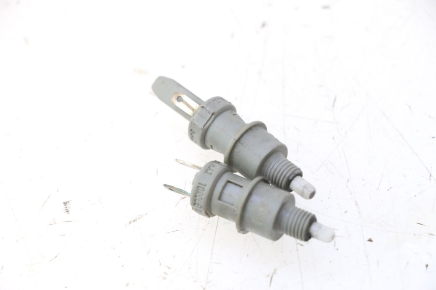 photo de STOP LIGHT SWITCH PEUGEOT CITYSTAR 2T 50 (2018 - 2021) - Component detail