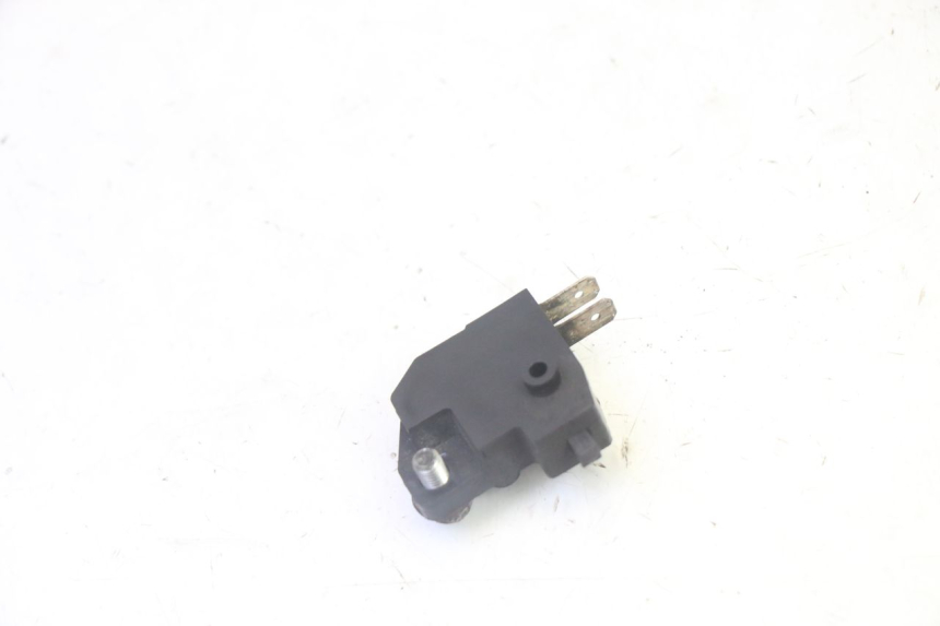 photo de RIGHT BRAKE LIGHT SWITCH SUZUKI BURGMAN 125 (2007 - 2014) - Alternative perspective