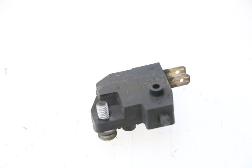 photo de RIGHT BRAKE LIGHT SWITCH SUZUKI BURGMAN 125 (2007 - 2014) - Zoom on usage condition