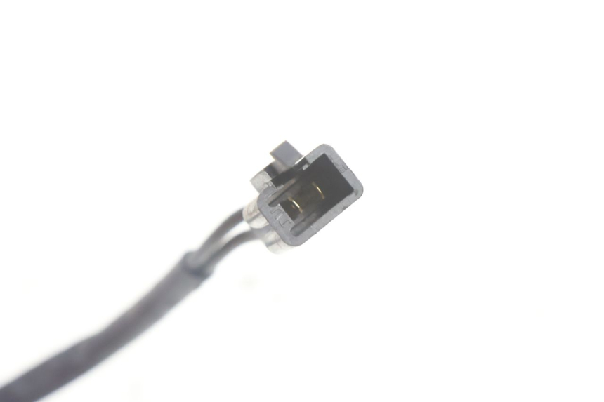 photo de RIGHT BRAKE LIGHT SWITCH YAMAHA BW'S BWS 125 (2010 - 2013) - Alternative perspective