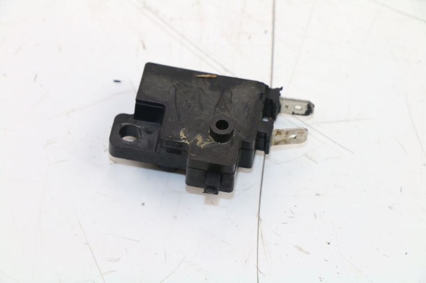 photo de RIGHT STOP LIGHT SWITCH HONDA CBR F 600 (1991 - 1994) - Main view