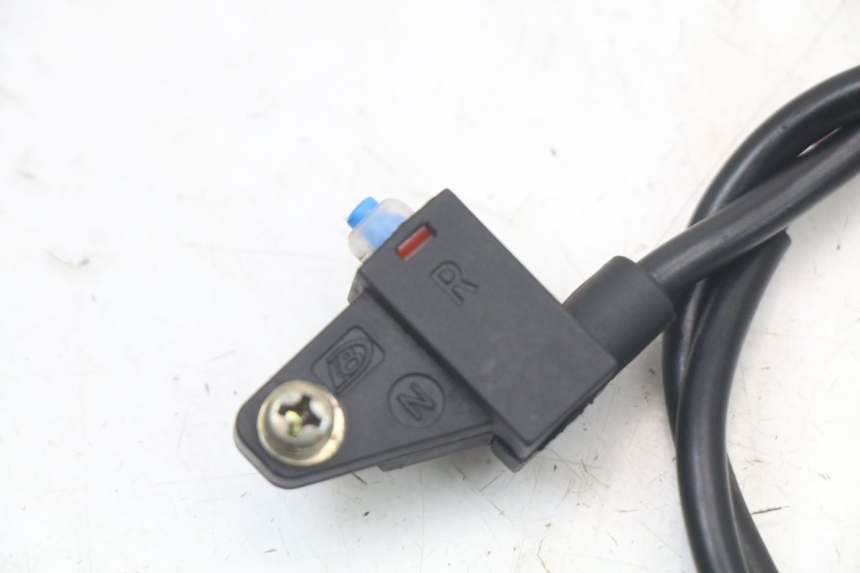 photo de RIGHT STOP LIGHT SWITCH WAYSCRAL E-START 1 (2018 - 2022) - Zoom on usage condition