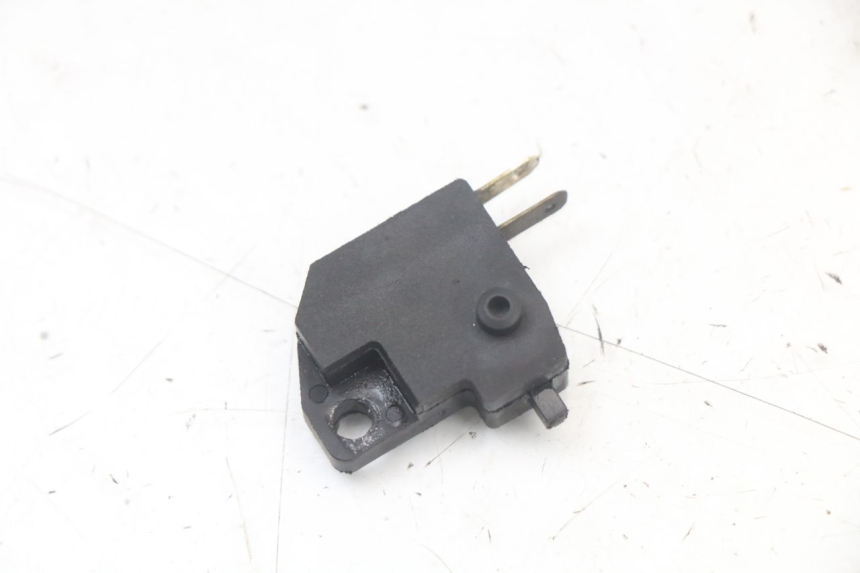 photo de RIGHT STOP LIGHT SWITCH EBROH BRAVO GLE 1 (2020 - 2024) - Component detail