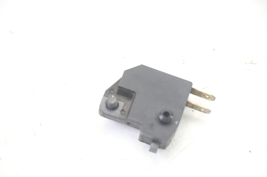 photo de RIGHT STOP LIGHT SWITCH SYM FIDDLE 125 (2008 - 2010) - Alternative perspective