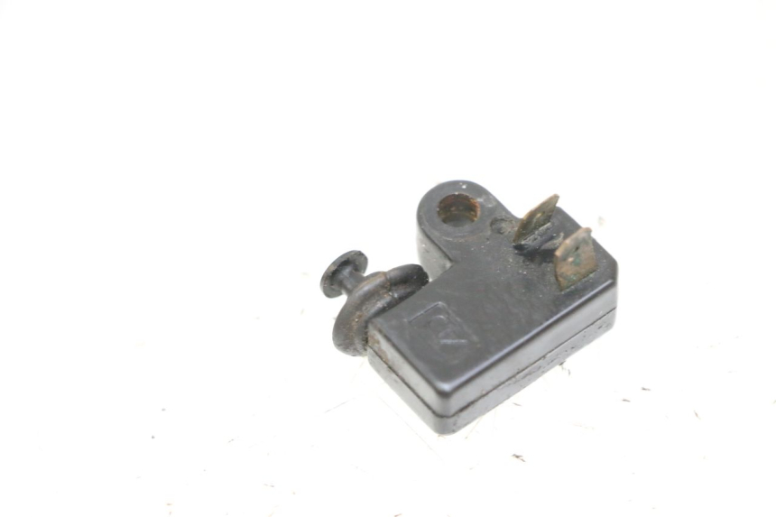 photo de RIGHT STOP LIGHT SWITCH YAMAHA FJ 36Y 1100 (1984 - 1985) - Component detail