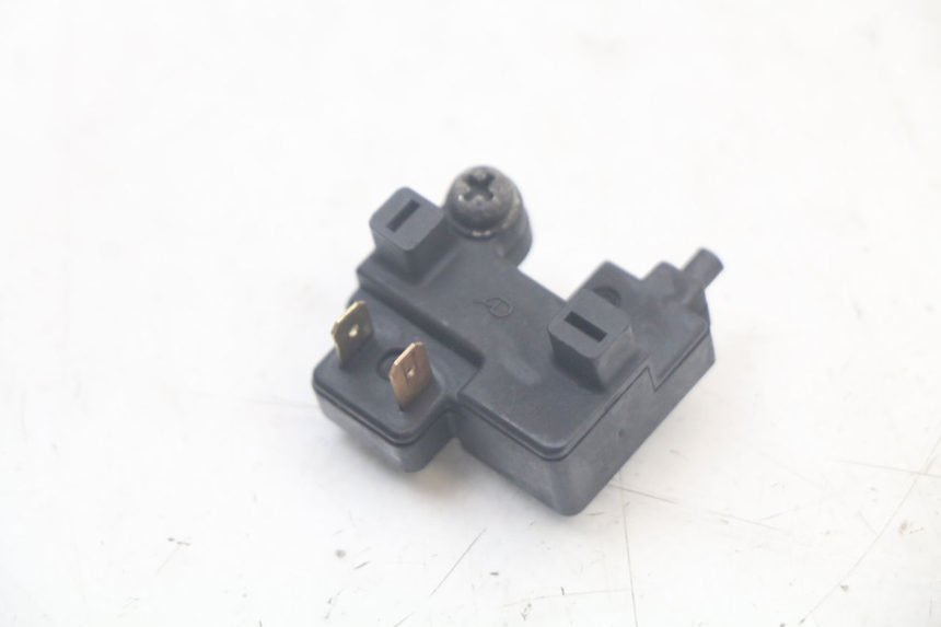 photo de RIGHT BRAKE LIGHT SWITCH YAMAHA FJR ABS 1300 (2006 - 2012) - Component detail