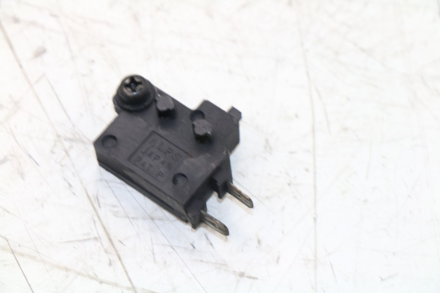 photo de RIGHT STOP LIGHT SWITCH HONDA CB S 500 (1997 - 2003) - Main view