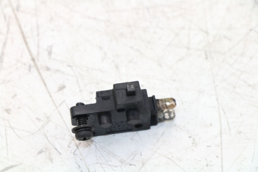 photo de RIGHT STOP LIGHT SWITCH HONDA CB S 500 (1997 - 2003) - Component detail