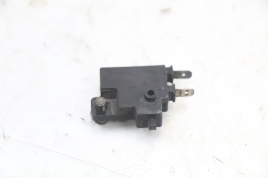 photo de RIGHT STOP LIGHT SWITCH HONDA CBR F 1000 (1993 - 1996) - Alternative perspective