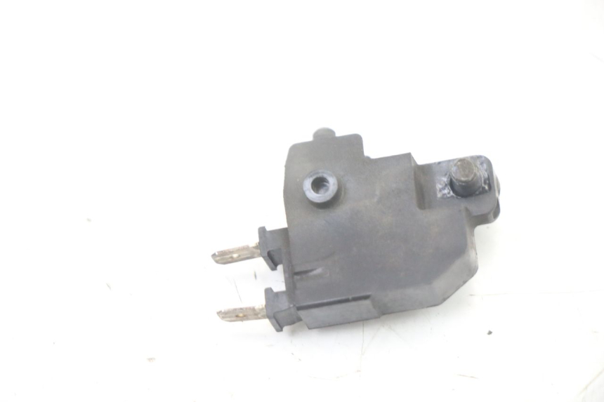 photo de RIGHT STOP LIGHT SWITCH HONDA FORZA 125 (2021 - 2025) - Zoom on usage condition